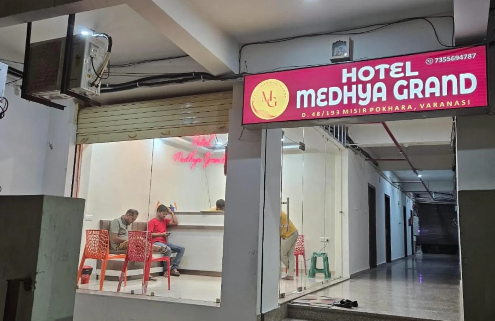 Goroomgo Hotel Medhya Grand Варанаси