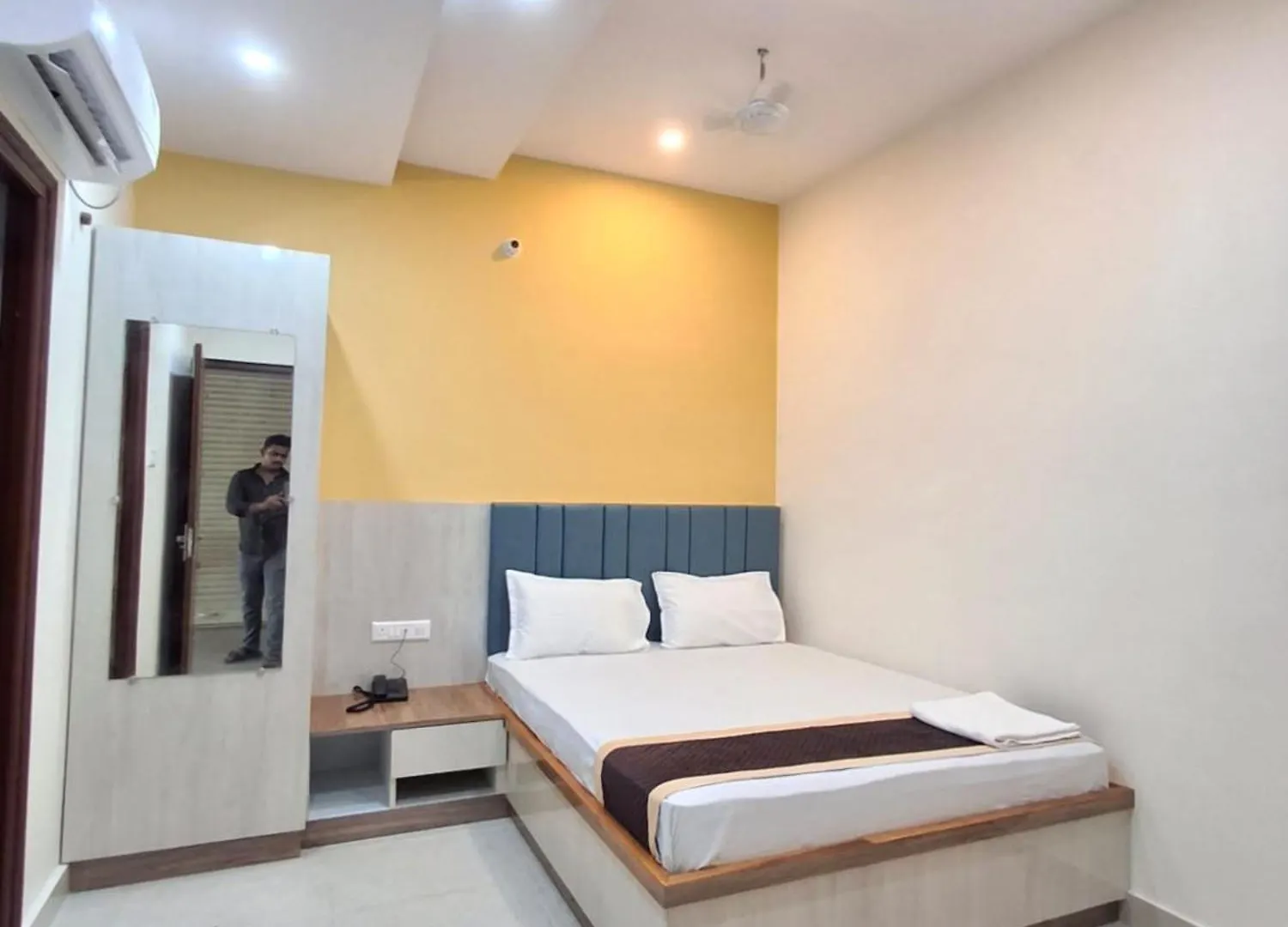 ***  Goroomgo Hotel Medhya Grand Варанаси Индия